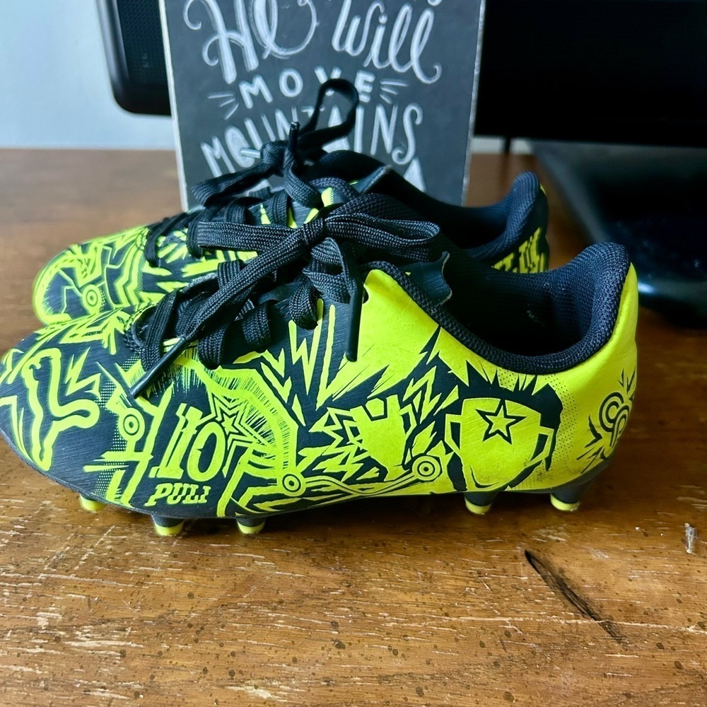 PUMA x CHRISTIAN PULISIC TACTO II Kids' Firm/Artificial Ground Cleats size 11 - Picture 3 of 5